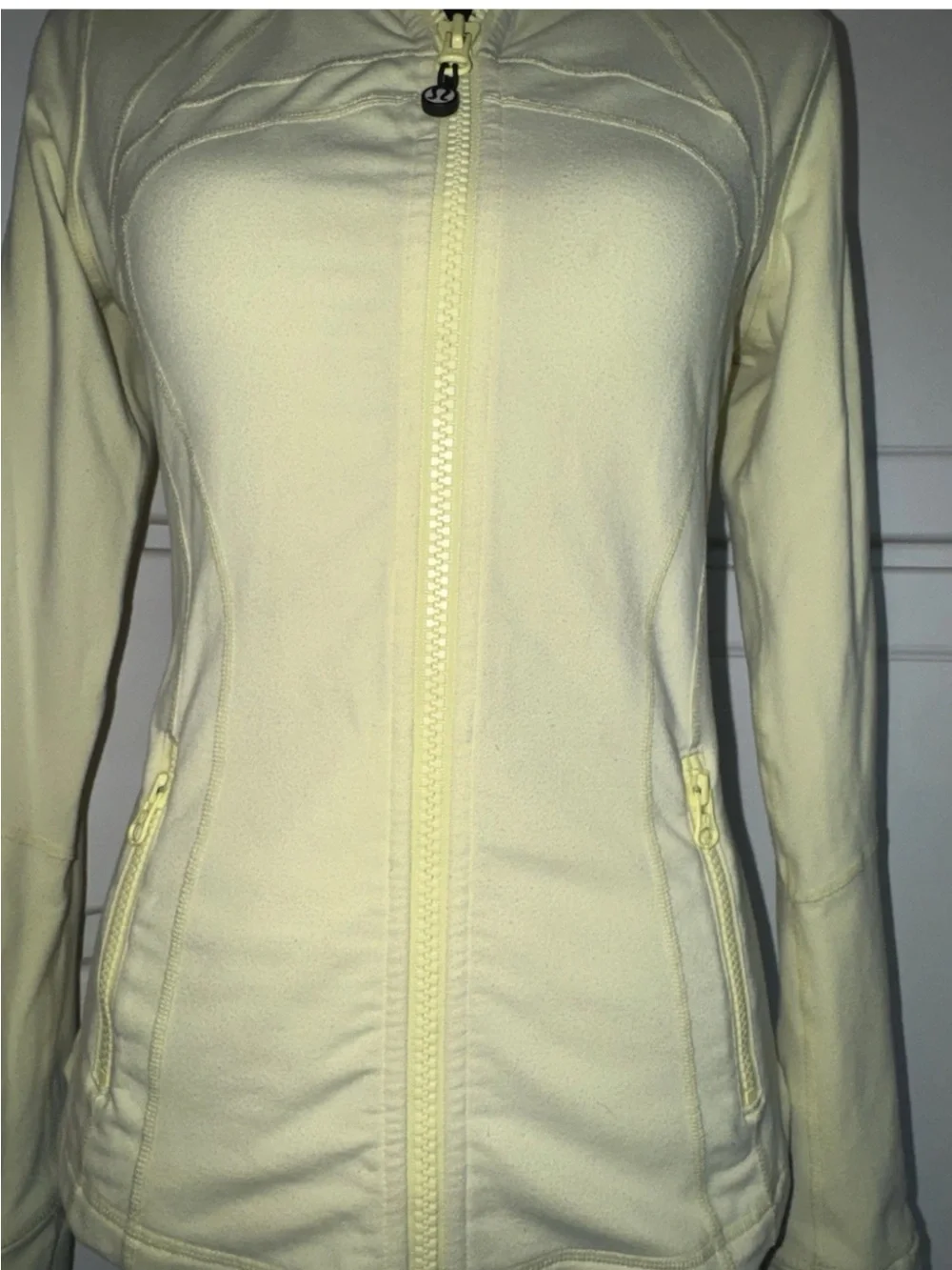 Lululemon Define Jacket Pale Yellow Luon Full Zip Thumbholes Women’s 6